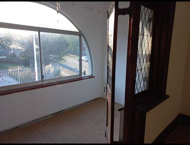 2 BEDROOM APARTMENT FOR SALE IN ESSENWOOD